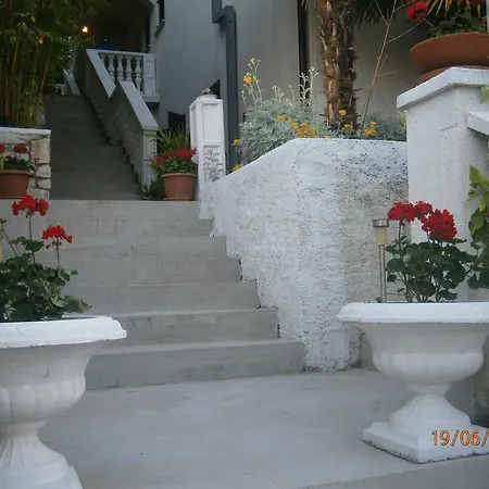 Apartments Sea And Sun Rabac Exterior photo